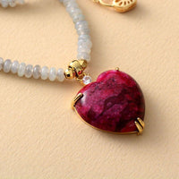 Collier Labradorite avec Cœur Rouge en Jade