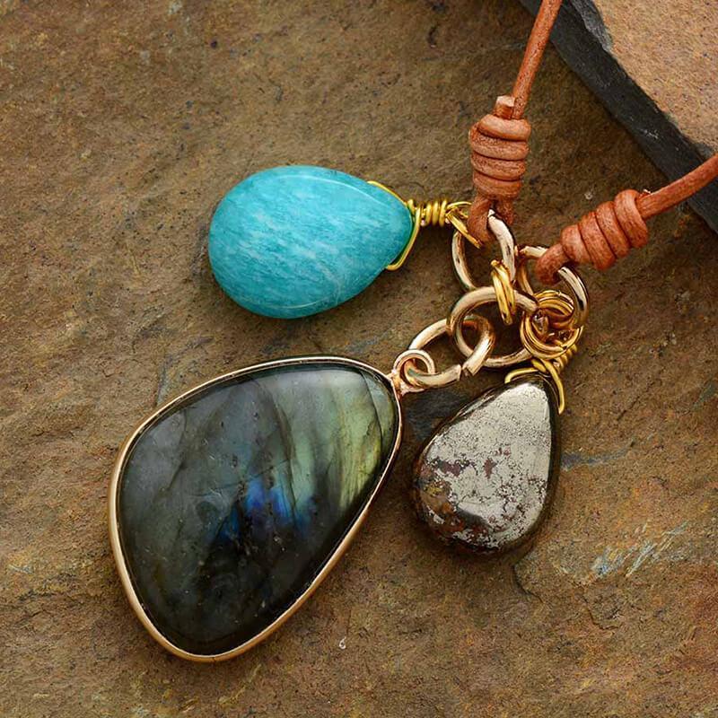 Kaltner Präsente Collier En Pierre Précieuse Avec Pendentif/fossile Orthocérates/bracelet En Cuir Avec Pendentif/pendentif En Pierre Précieuse De